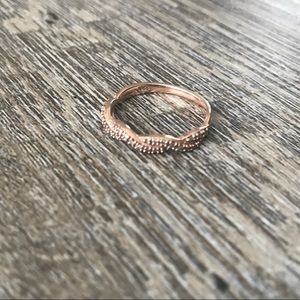 10k rose gold ring with natural diamonds